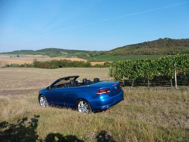 Gebraucht VW Eos Cup 140 PS (102 kW) 2015 Blau Cabrio