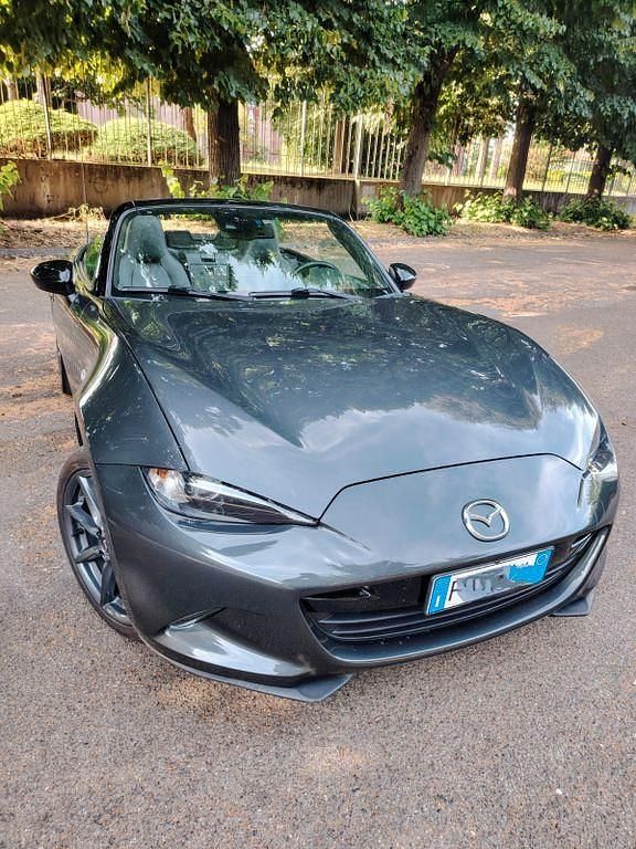 Gebraucht Mazda MX5 Exclusive-Line 160 PS (117 kW) 2015 Schwarz Cabrio