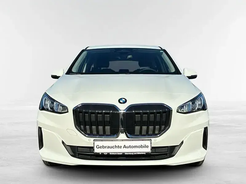 Gebraucht BMW 216 Active Tourer 122 PS (89 kW) 2024 Weiß Van / Kleinbus