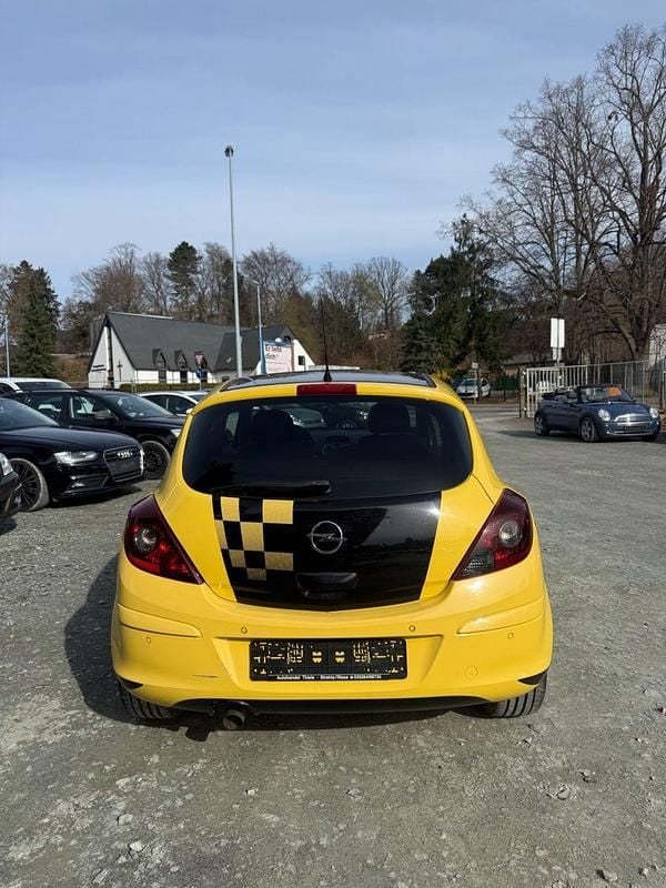 Gebraucht Opel Corsa 101 PS (74 kW) 2010 Kleinwagen