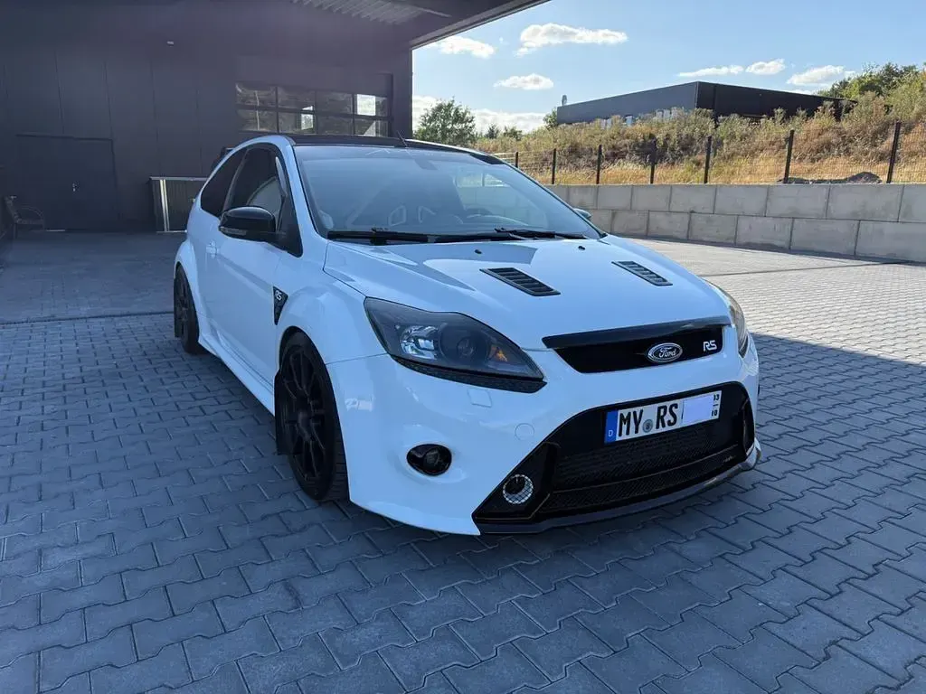 Gebraucht Ford Focus Sport 400 PS (294 kW) 2009 Weiß Limousine