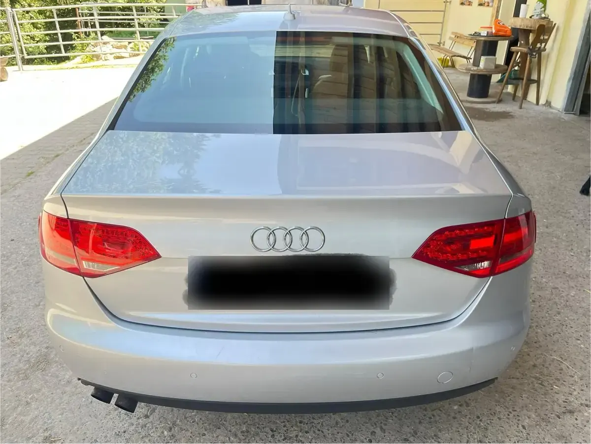 Gebraucht Audi A4 Comfort 180 PS (132 kW) 2010 Silber Limousine