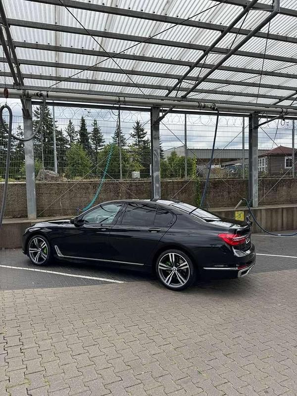 Gebraucht BMW 730 265 PS (194 kW) 2017 Limousine
