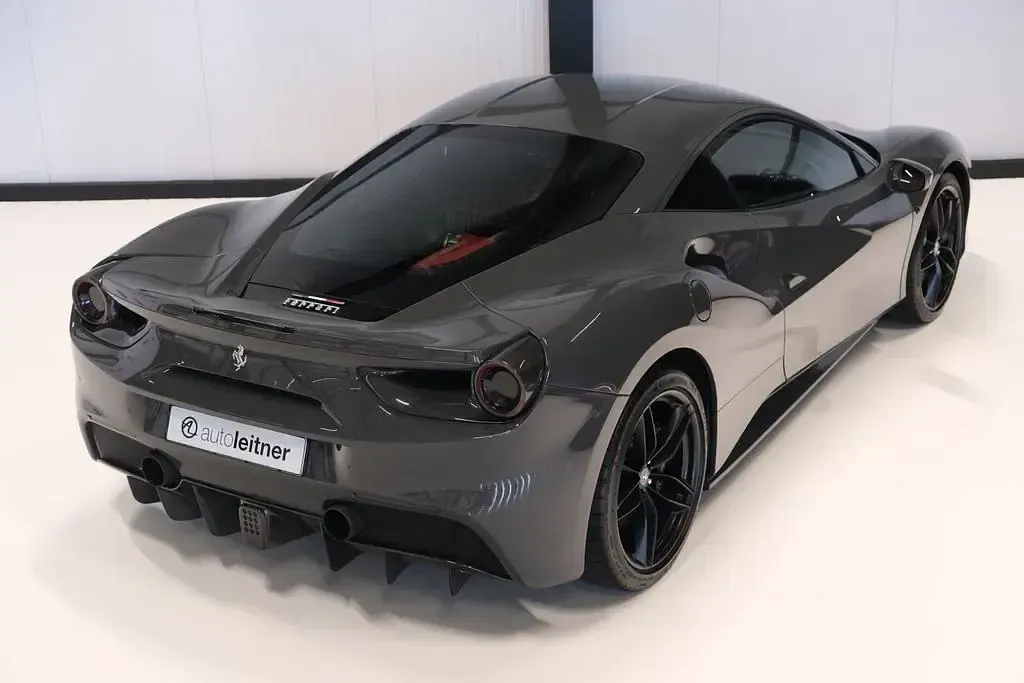 Gebraucht Ferrari 488 669 PS (492 kW) 2017 Grau