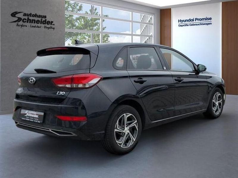 Gebraucht Hyundai i30 Edition 30 160 PS (117 kW) 2021 Phantom black metallic Limousine