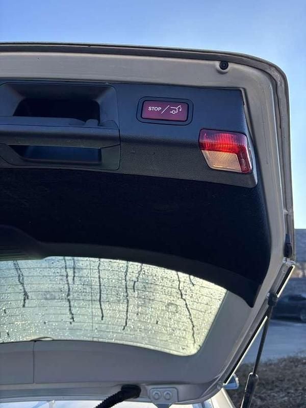 Grau Gebraucht 2012 Mercedes C220 Kombi | 6.000 € (Fairer Preis) - Bild 1/4