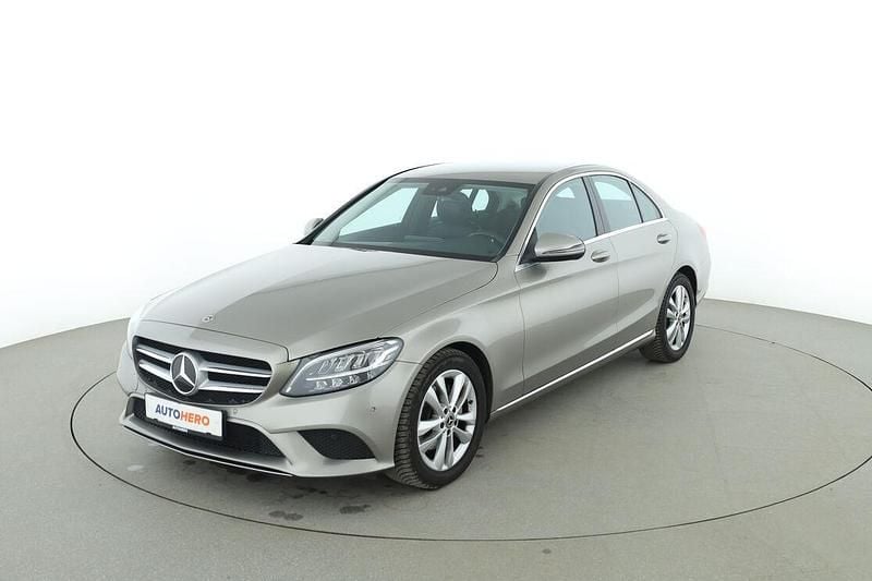 Gebraucht Mercedes C200 Avantgarde 184 PS (135 kW) 2020 Limousine