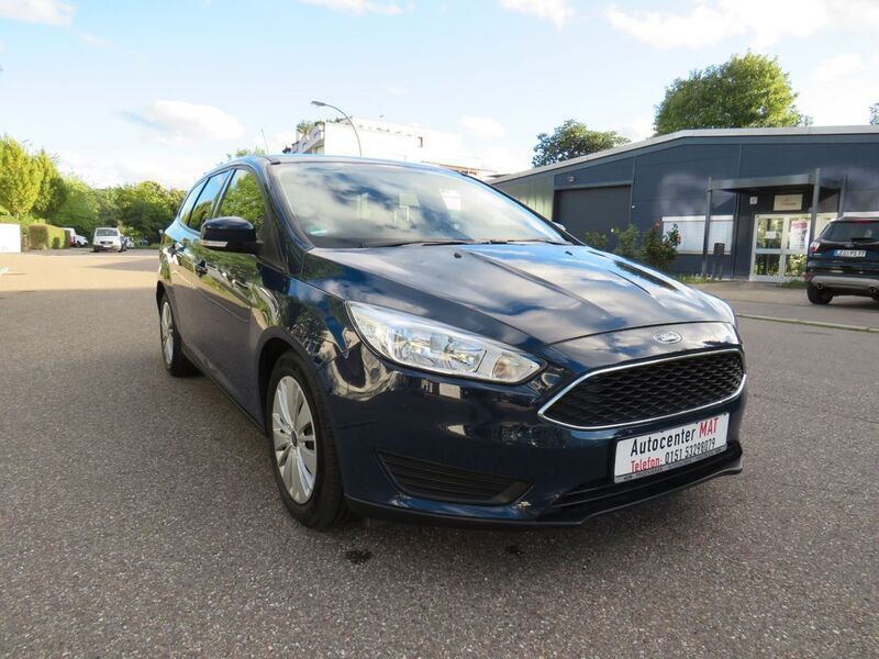 Gebraucht Ford Focus Trend 95 PS (69 kW) 2015 Blau Kombi