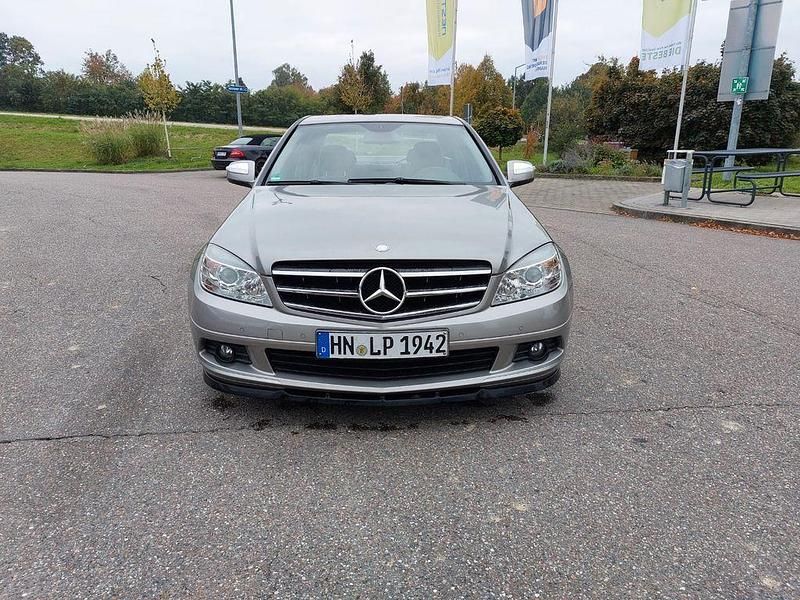 Silber Gebraucht 2008 Mercedes C220 Classic Limousine | 5.800 € (Guter Preis) - Bild 1/4