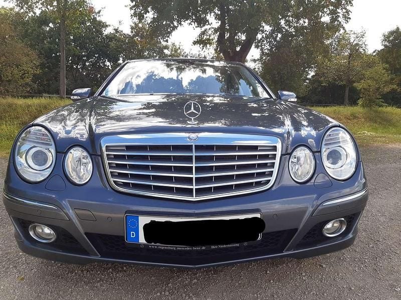 Grau Gebraucht 2007 Mercedes E280 Elegance Limousine | 10.000 € (Teuer) - Bild 1/4