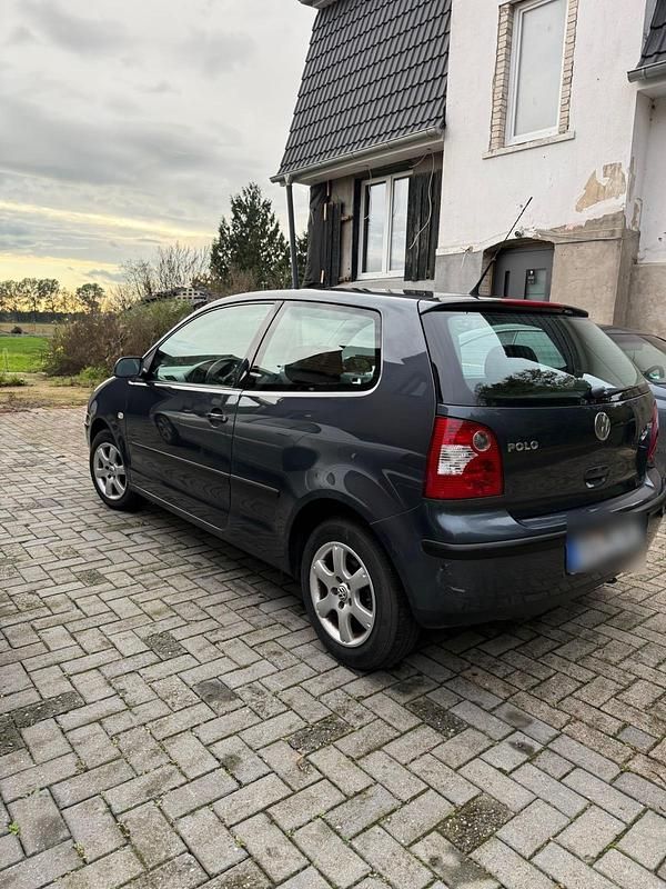 Gebraucht VW Polo 75 PS (55 kW) 2004 Grün Kleinwagen