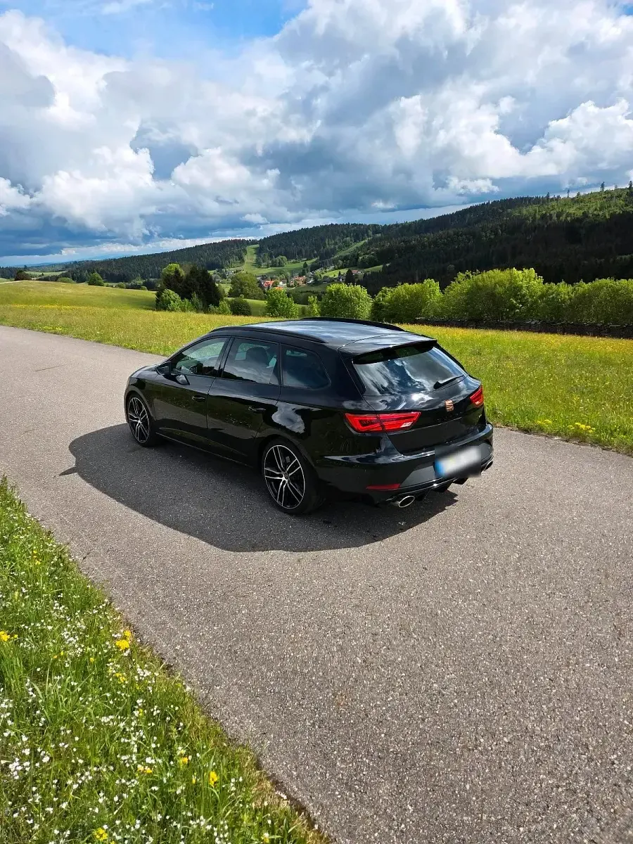 Gebraucht Seat Leon 4Drive 300 PS (220 kW) 2020 Schwarz Kombi