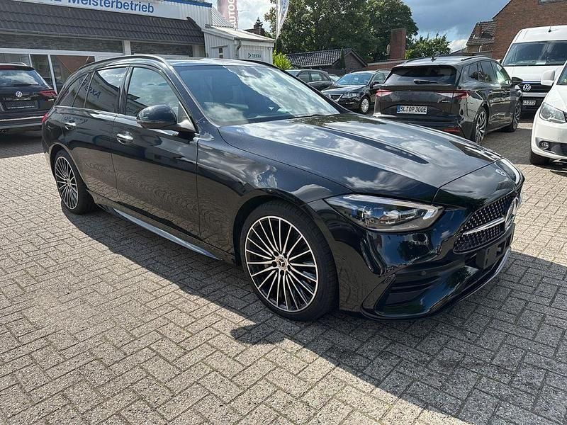 Schwarz Gebraucht 2023 Mercedes C300 AMG line Limousine | 42.900 € (Fairer Preis) - Bild 1/4
