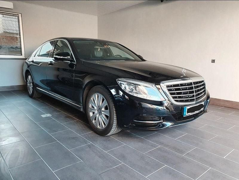 Schwarz Gebraucht 2015 Mercedes S350 Limousine | 19.900 € - Bild 1/4