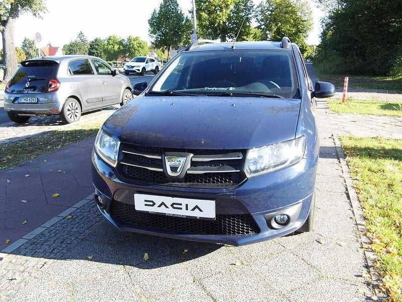 Blau Gebraucht 2014 Dacia Logan MCV Lauréate Kombi | 6.400 € (Fairer Preis) - Bild 1/4
