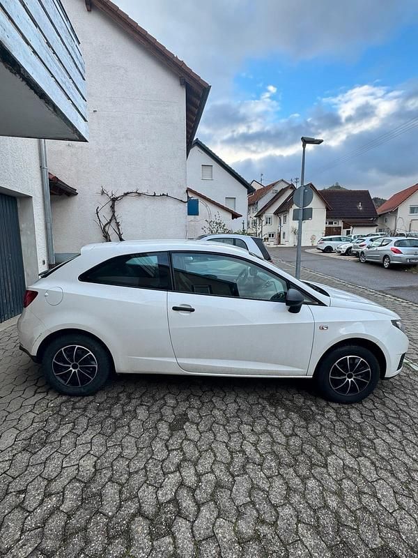 Gebraucht Seat Ibiza 2011 Weiß Kleinwagen