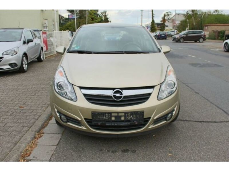 Gebraucht 09 Opel Corsa 1 2 Benzin 80 Ps 3 300 Russelsheim Autouncle