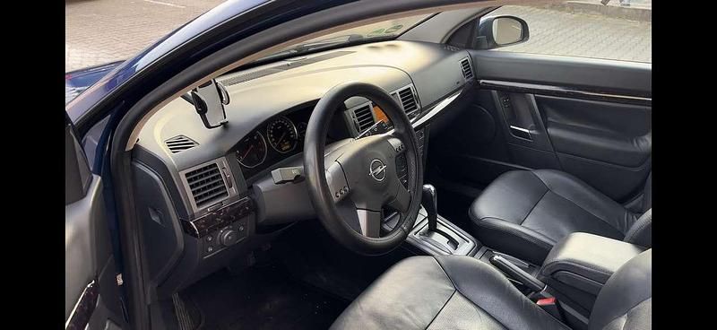 Blau Gebraucht 2004 Opel Vectra Elegance Limousine | 2.000 € (Guter Preis) - Bild 1/4