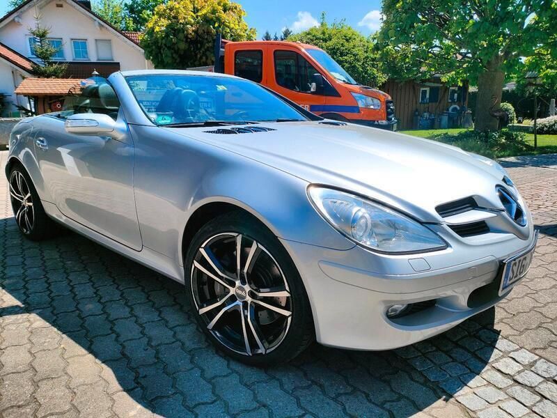 Silber Gebraucht 2005 Mercedes SLK350 Cabrio | 8.500 € (Fairer Preis) - Bild 1/4