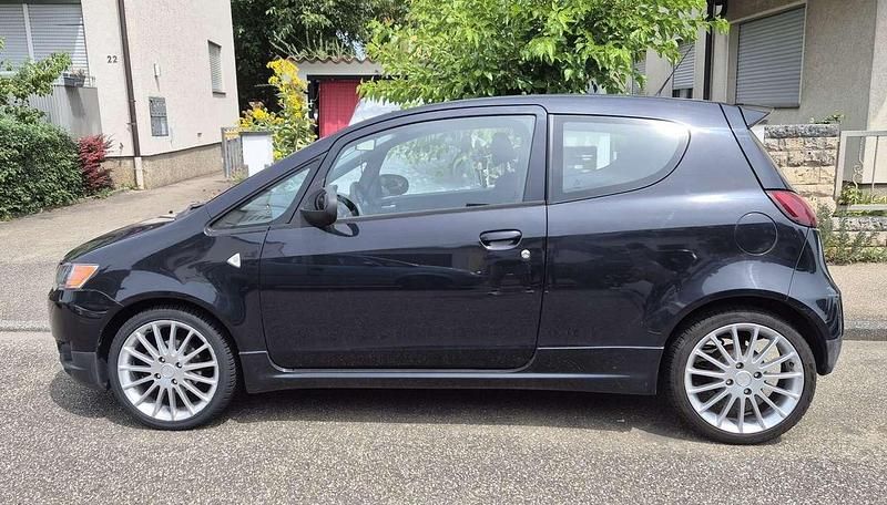 Blau Gebraucht 2013 Mitsubishi Colt Inform Kleinwagen | 3.190 € (Fairer Preis) - Bild 1/4