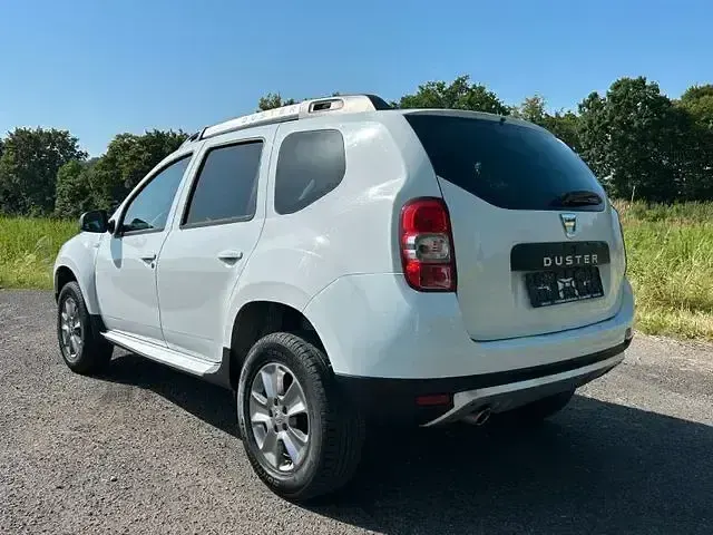 Gebraucht Dacia Duster Prestige 109 PS (80 kW) 2014 Weiss SUV