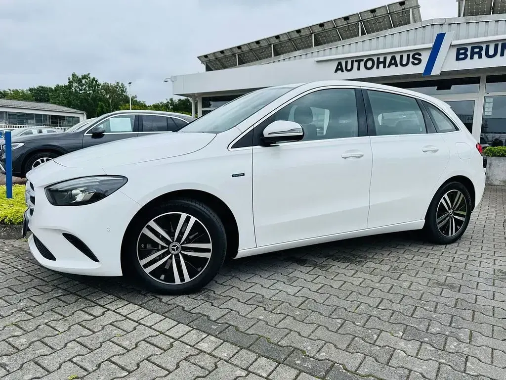 Gebraucht Mercedes B250 Progressive 160 PS (117 kW) 2021 Weiß Kleinwagen