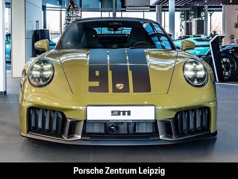 Neu Porsche 992 541 PS (397 kW) 2025 Gruen Cabrio