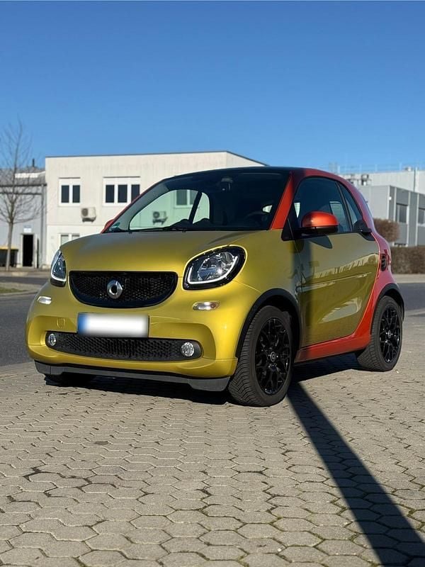 Gebraucht Smart ForTwo Coupé 90 PS (66 kW) 2018 Gelb Coupé