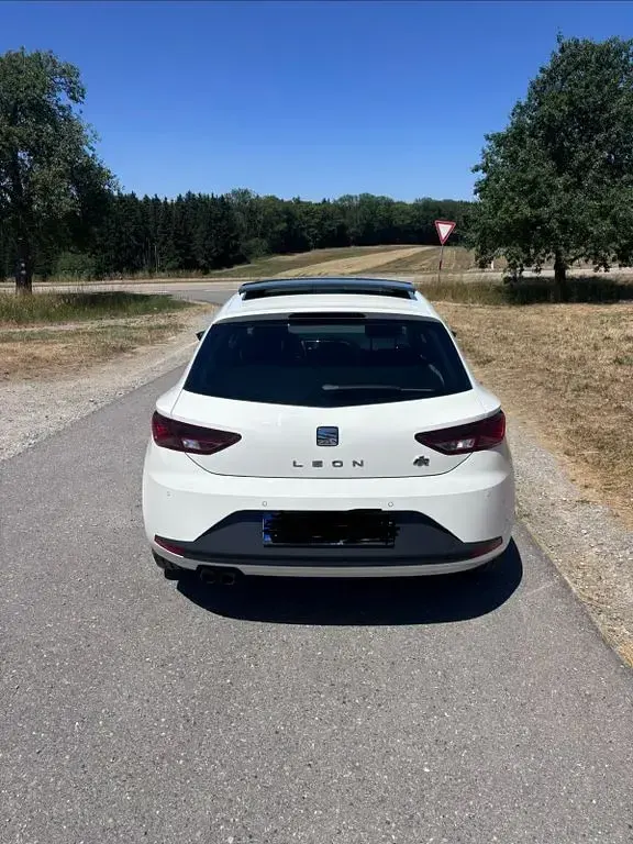 Gebraucht Seat Leon SC FR 150 PS (110 kW) 2016 Weiß Kleinwagen