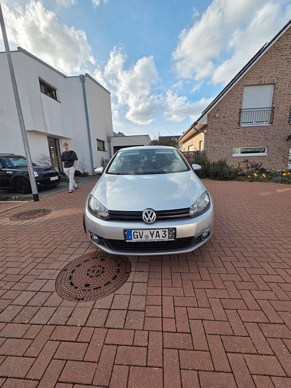 Gebraucht VW Golf VI Trendline 102 PS (75 kW) 2008 Silber Kleinwagen