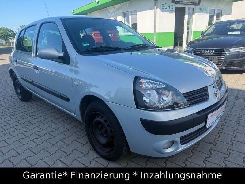Grau Gebraucht 2003 Renault Clio II Limousine | 1.900 € (Fairer Preis) - Bild 1/4