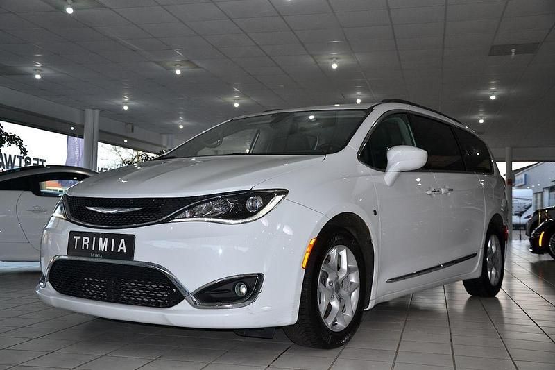 Gebraucht Chrysler Pacifica 291 PS (214 kW) 2017 Weiß Van / Kleinbus