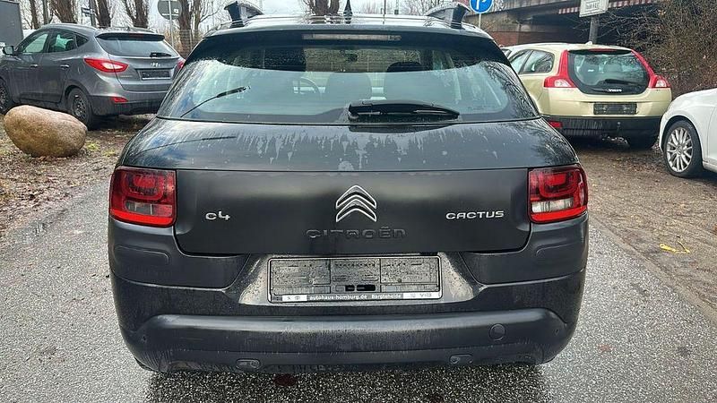 Gebraucht Citroën C4 Feel 82 PS (60 kW) 2015 Schwarz Limousine