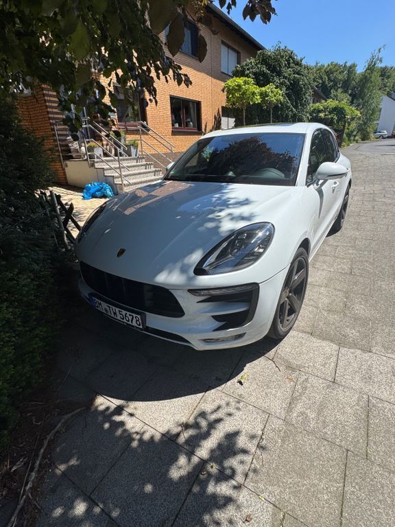 Weiß Gebraucht 2016 Porsche Macan GTS SUV | 42.999 € (Fairer Preis) - Bild 1/4