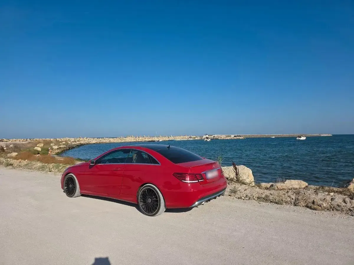 Gebraucht Mercedes E350 258 PS (189 kW) 2014 Rot Coupé