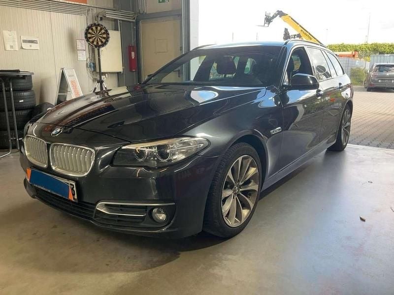 Grau Gebraucht 2014 BMW 520 Performance Kombi | 9.990 € (Superpreis) - Bild 1/4