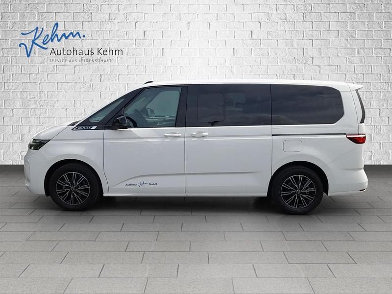 Second-hand VW Multivan Basis 150 CP (110 kW) 2024 Alb Monovolum