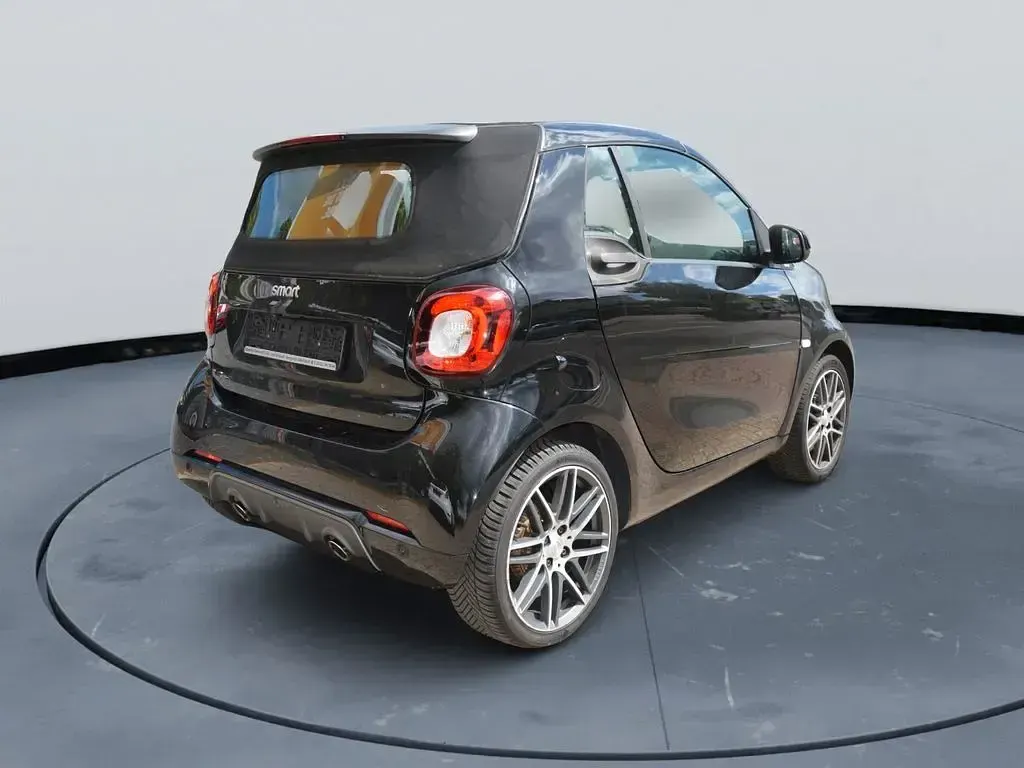 Gebraucht Smart ForTwo Cabrio Brabus 109 PS (80 kW) 2017 Schwarz Cabrio