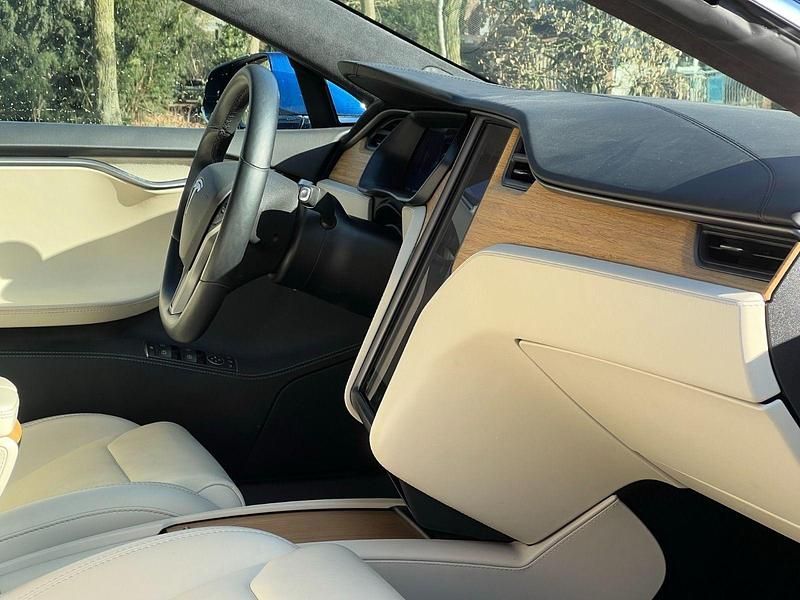 Gebraucht Tesla Model S 386 kW (525 PS) 2019 Blau Kleinwagen