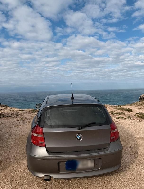 Gebraucht BMW 118 150 PS (110 kW) 2009 Grau Kleinwagen