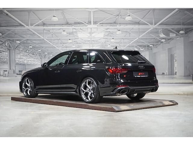 Gebraucht Audi RS4 Ambiente 470 PS (345 kW) 2025 Kombi