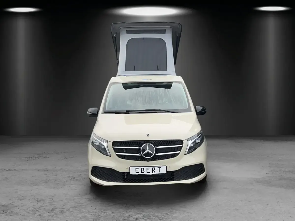 Gebraucht Mercedes V250 190 PS (139 kW) 2025 Kieselgrau Van / Kleinbus
