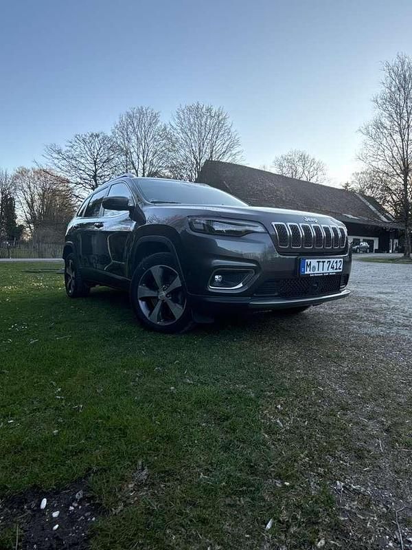 Gebraucht 2019 Jeep Cherokee Limited SUV | 23.500 € (Etwas zu teuer) - Bild 1/4