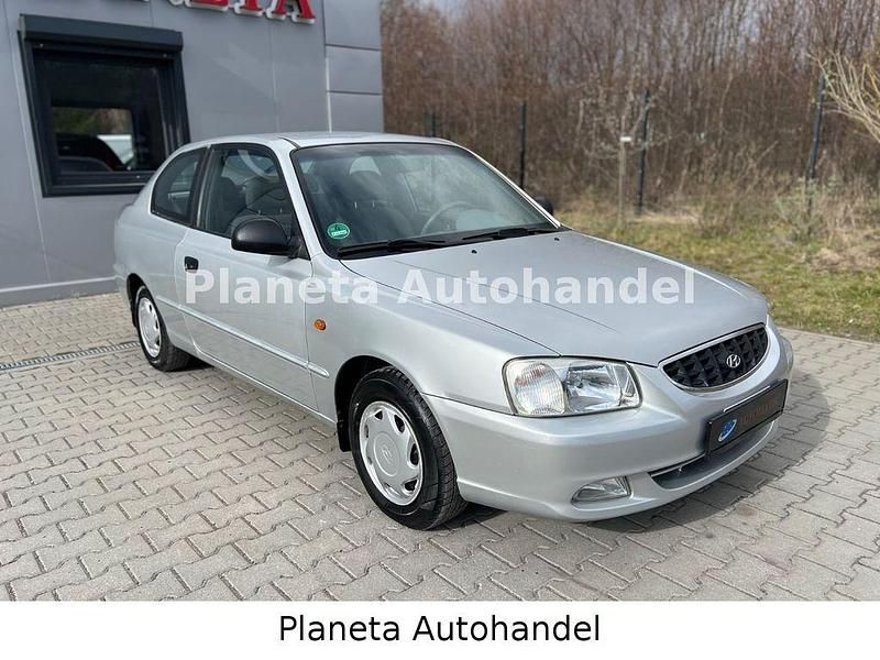Gebraucht Hyundai Accent 102 PS (75 kW) 2002 Silber Limousine