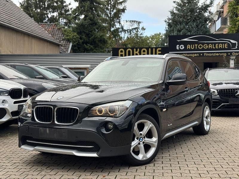 Black sapphire metallic Gebraucht 2011 BMW X1 Performance SUV | 7.250 € (Guter Preis) - Bild 1/3