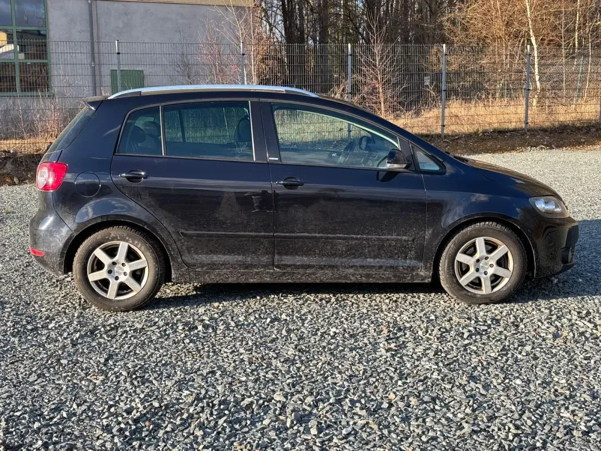 Second-hand VW Golf VI Style 140 CP (102 kW) 2011 Albastru Hatchback