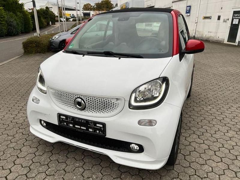 Gebraucht Smart ForTwo Coupé Brabus 90 PS (66 kW) 2018 Rot Coupé