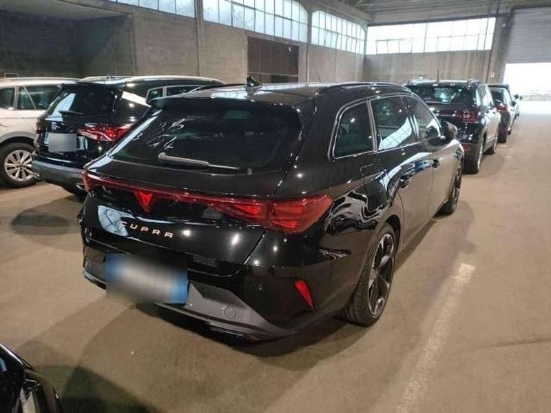 Gebraucht Cupra Leon 150 PS (110 kW) 2025 Midnight schwarz metallic (metallic) Kombi