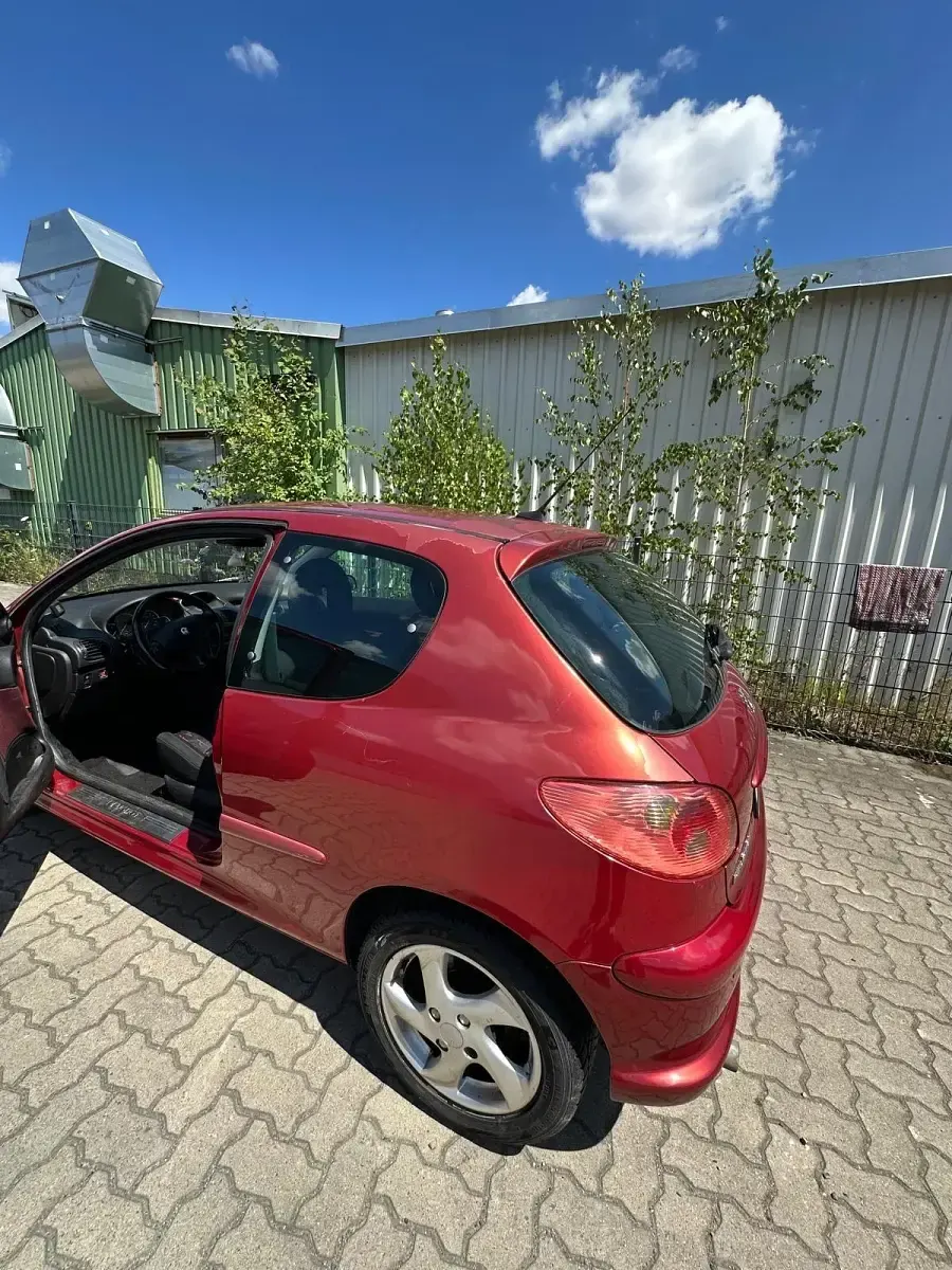 Gebraucht Peugeot 206 80 PS (58 kW) 2005 Rot Coupé