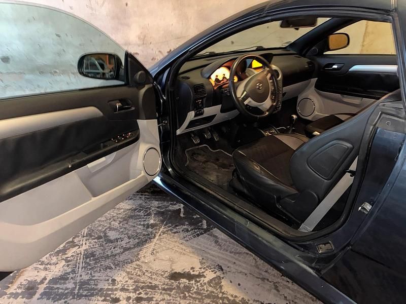 Gebraucht Opel Tigra 90 PS (66 kW) 2009 Grau Cabrio